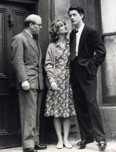 Richard Attenborough as John Christie, Judy Geeson as Beryl Evans and John Hurt as Timothy Evans.