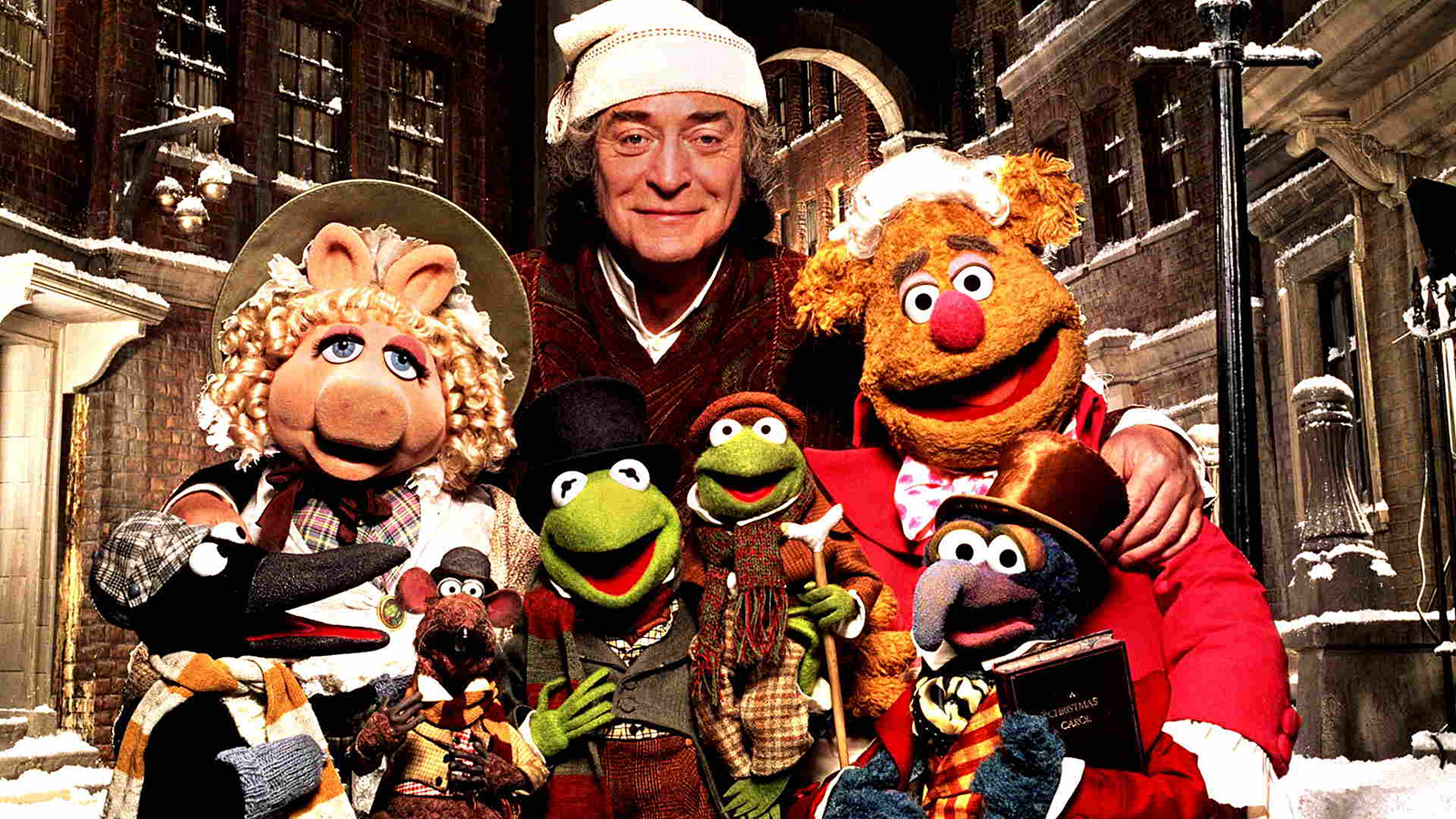 The Muppet Christmas Carol **** (1992, Michael Caine) – Classic Movie Review 505 | Derek Winnert