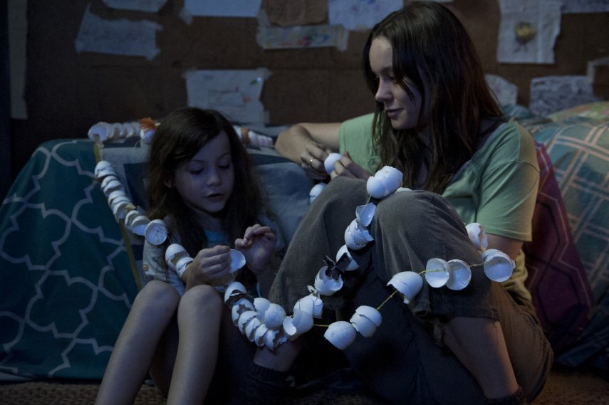 Room **** (2015, Brie Larson, Jacob Tremblay, Joan Allen, William H ...