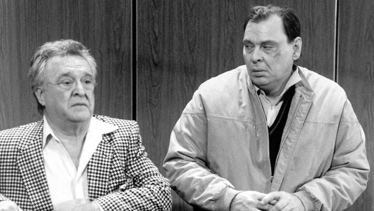 Darkman **** (1990, Liam Neeson, Larry Drake, Frances McDormand, Colin ...